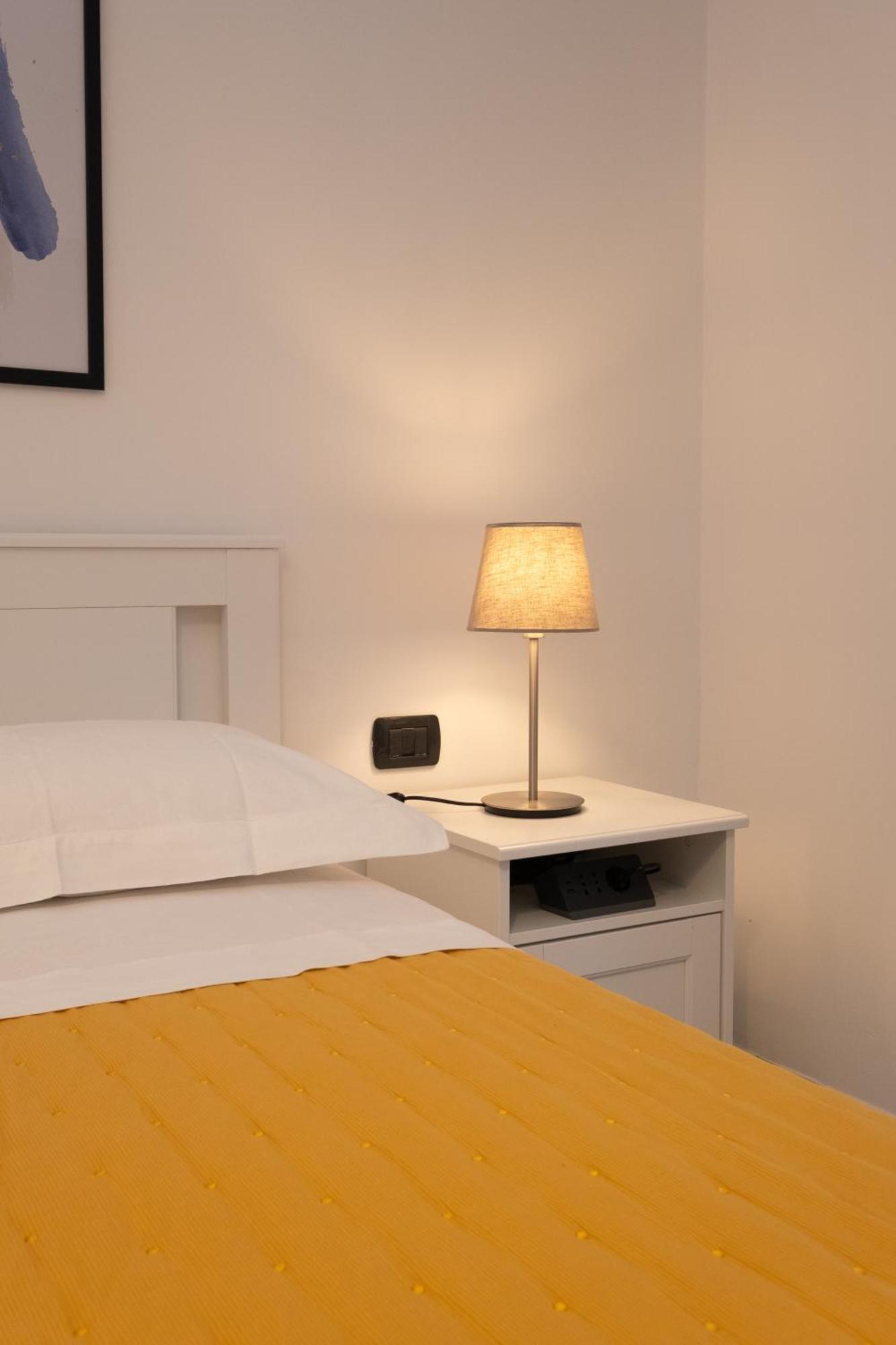 Bilocale A Lainate Lainhouse Apartment Екстериор снимка